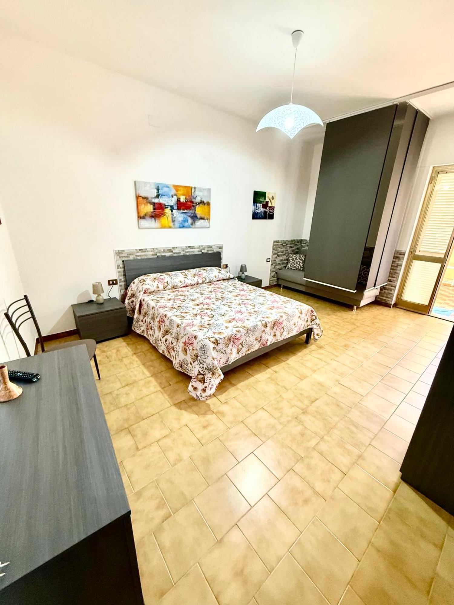 B&B Arcipelago 马达莱纳 外观 照片